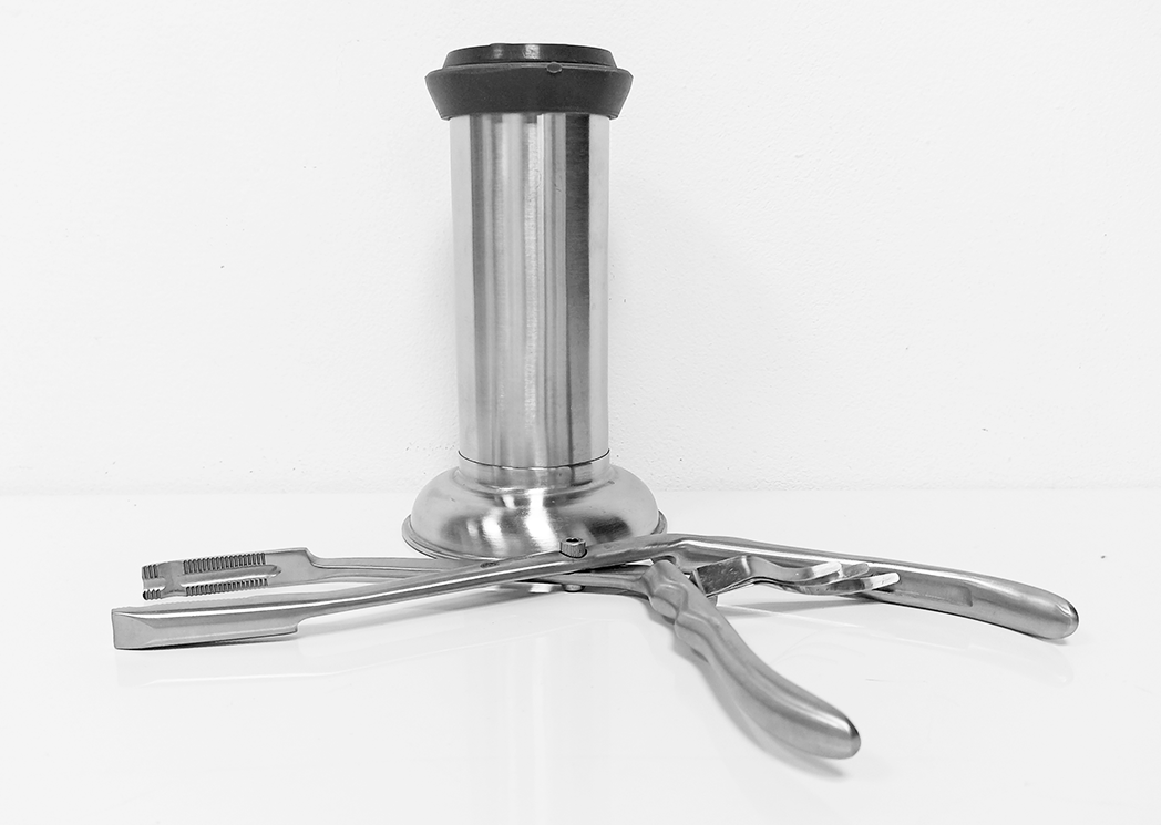 Pinza De Traslado Con Recipiente