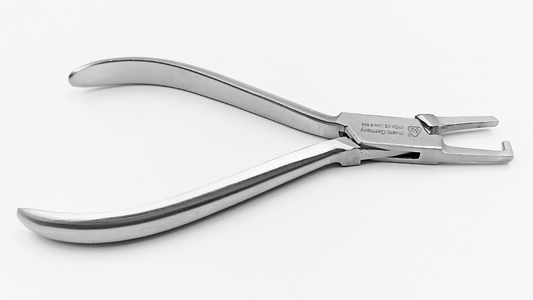 Pinza Oliver Jones